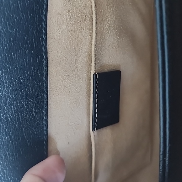 Gucci Black Leather Shoulder Bag - Picture 7 of 14